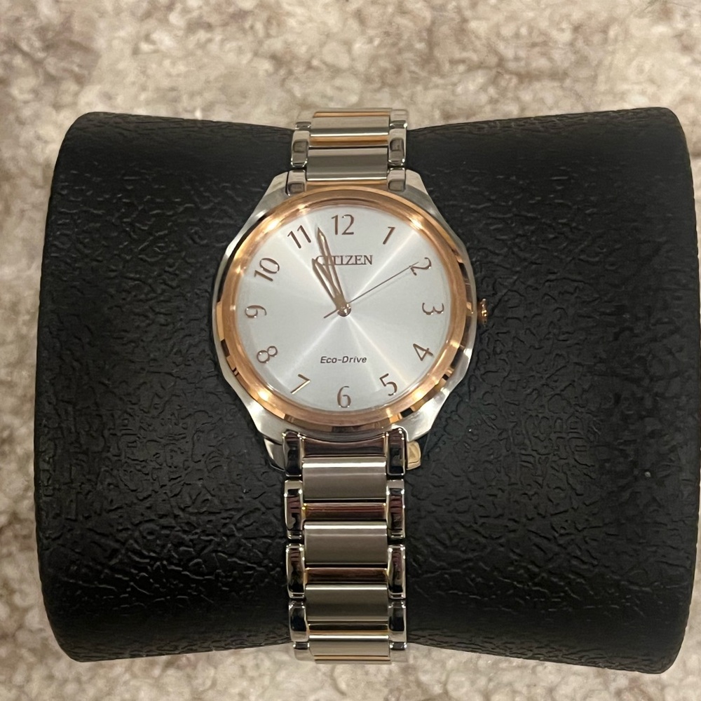 Citizen Eco-drive women’s two tone watch silver & rose gold